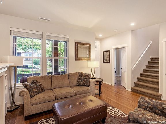 4th image of 7166 NE Stonewater St