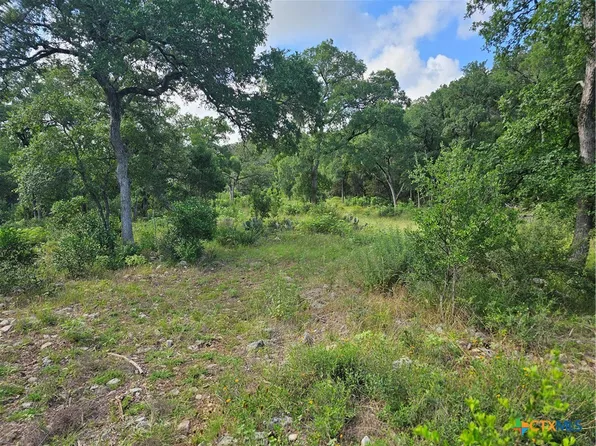 Happy Holw, New Braunfels, TX 78132