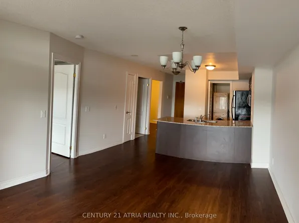 50 Disera Dr #608, Vaughan, ON L4J 9E9