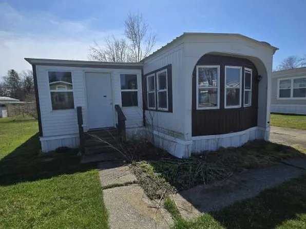 4 Quarry Hill Est #4, Akron, NY 14001