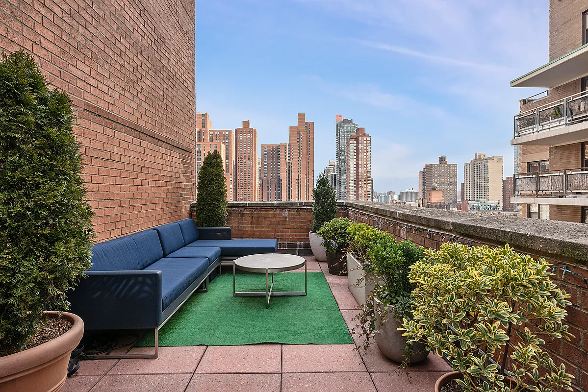 235 East 87th St Unit 11J  