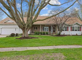 3232 Fernwood Ct, Davenport, IA
