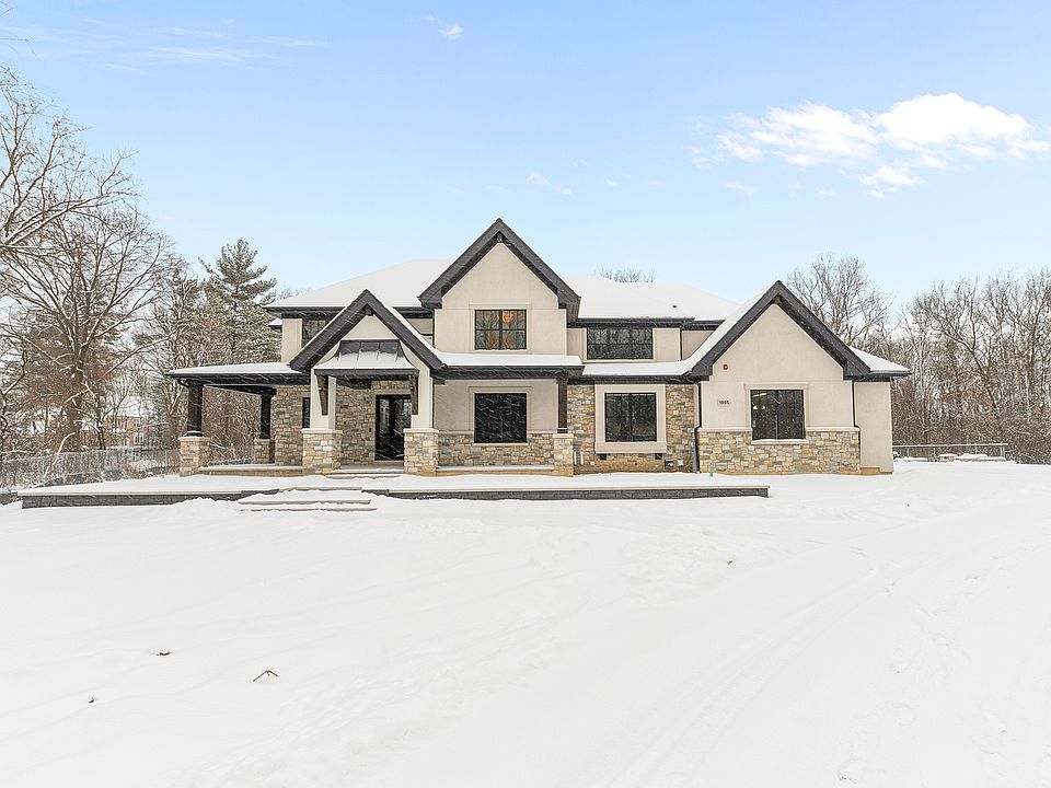 1st image of 1955 Windridge Dr