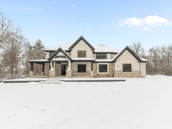 1955 Windridge Dr, Lake Forest, IL 60045