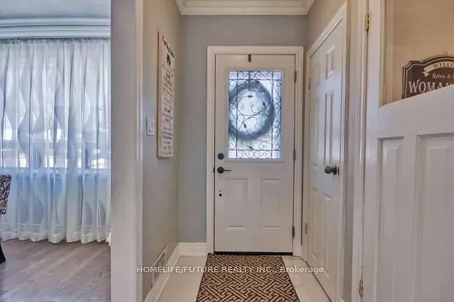 5 bed, $3,650 — Photo 2