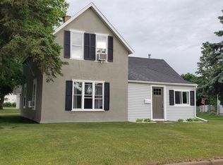548 2nd Ave NE, Perham, MN 56573