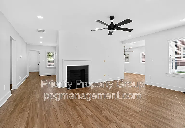 1033 Drummond Ave — Photo 13