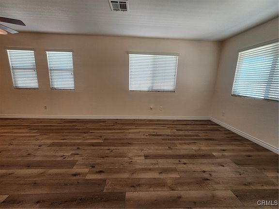 4th image of 16405 Salinas St