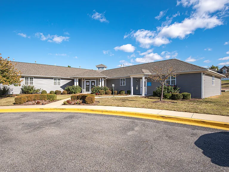 Bellevue - Liberty Military Housing — Photo 40
