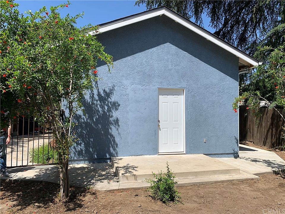 1st image of 5820B Calvin Ave