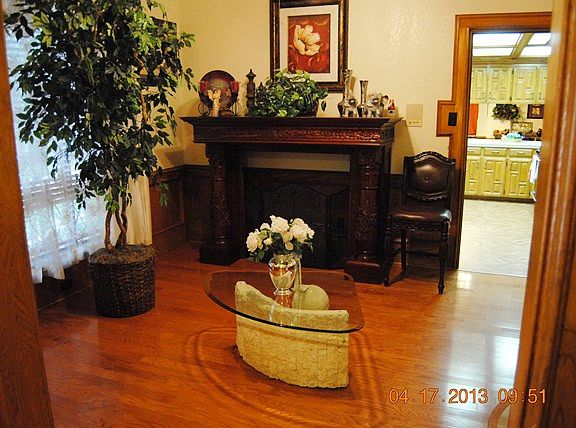 2nd image of 200 Sunflower Ave
