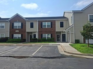 11622 Tomahawk Creek Pkwy APT J, Leawood, KS 66211