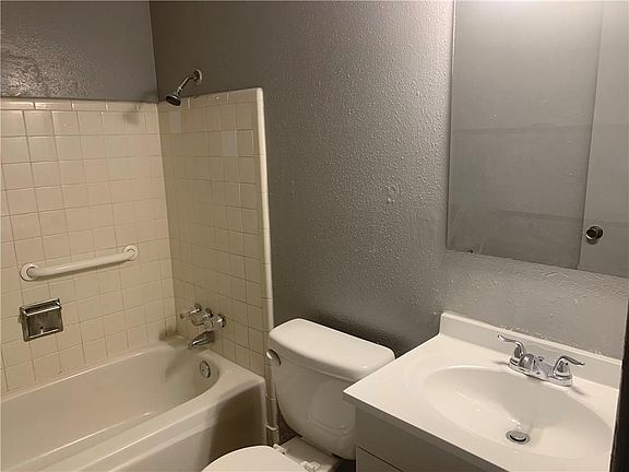 5th image of 4 W Mountain Creek Dr #29
