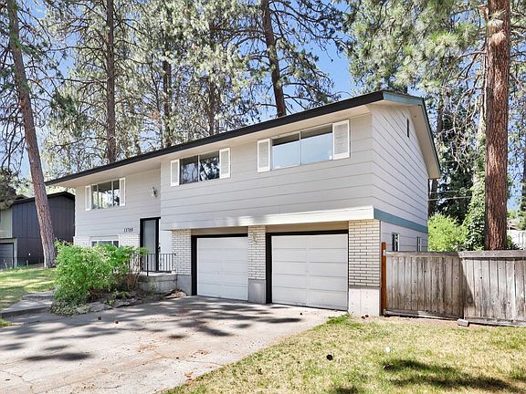 3rd image of 13709 E 30th Ave