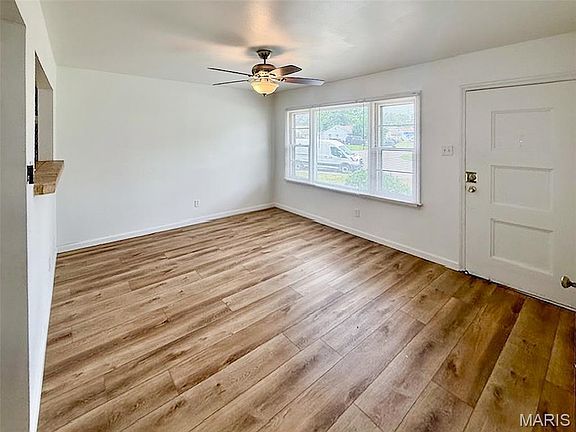 3rd image of 11226 Saint Matthias Ln