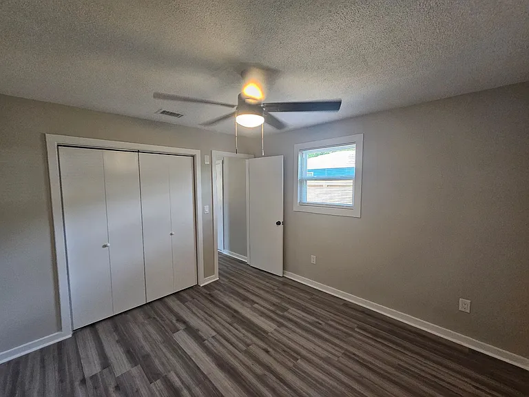 1510 Arthur Ave — Photo 29