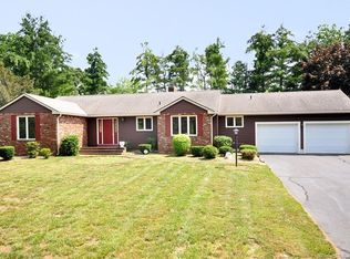 93 Kendrick Ln, Windsor, CT 06095