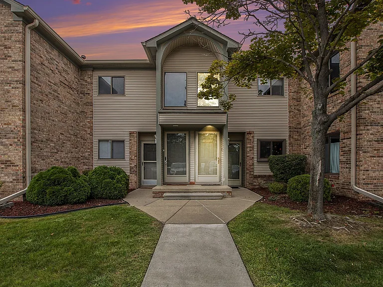 42739 Lilley Pointe Dr #119 — Photo 1