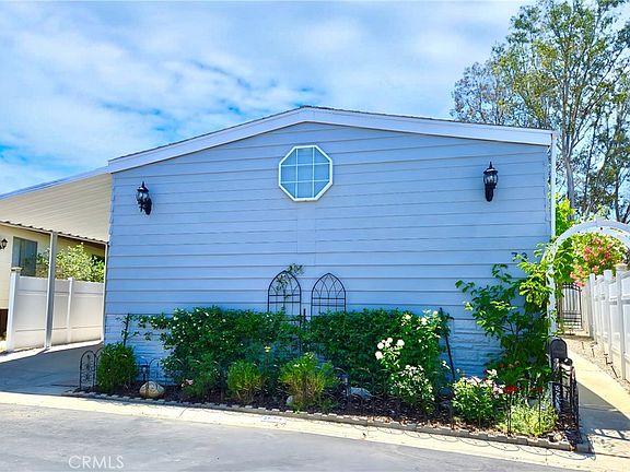 2nd image of 23777 Mulholland Hwy Space 73