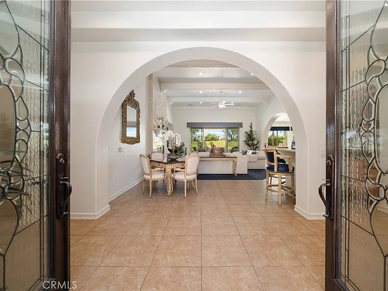 138 Royal Saint Georges Way — Photo 4