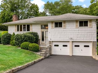 17 Stonegate Rd, Ossining, NY 10562