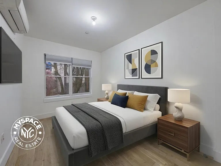 830 Saint Johns Pl #2R — Photo 4