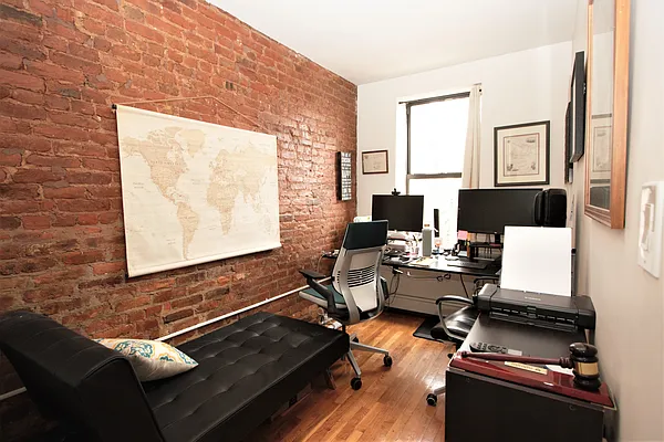 Rented by R New York | media 8