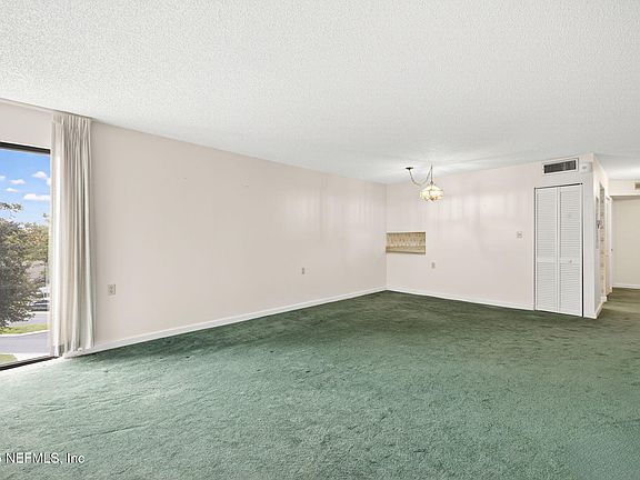 5th image of 1071 EDGEWOOD Avenue #409