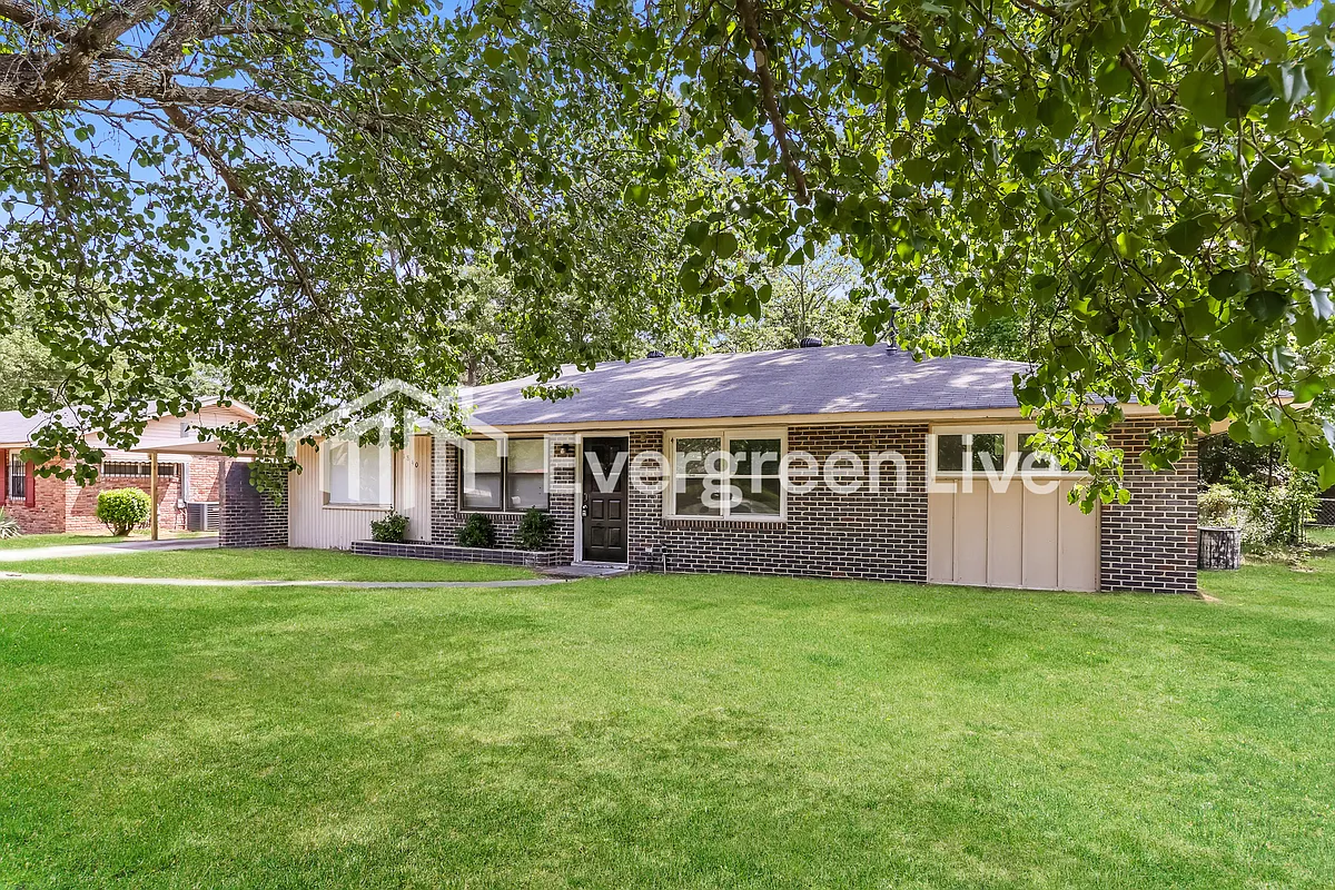 Building Photo - 1840 Derby Dr