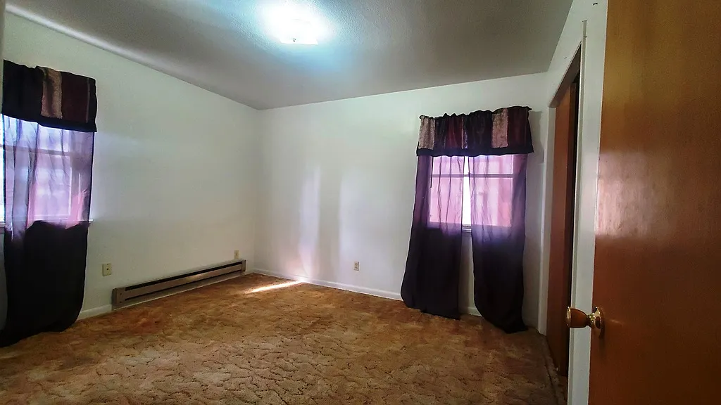 Building Photo - 307 S 8th St #2