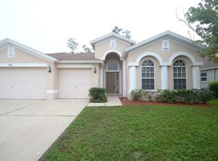 5905 Montford Dr, Zephyrhills, FL 33541