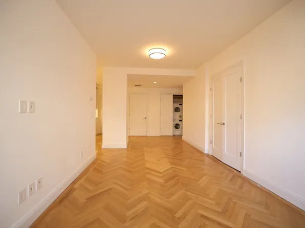 160 East 88th Street image 3 of 19