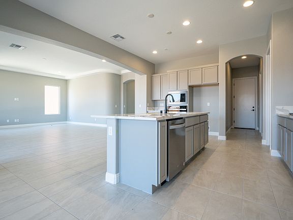 Serenity 11714 - Interior