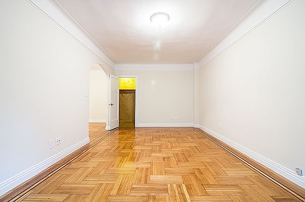 2nd image of 405 E 72nd St APT 4F