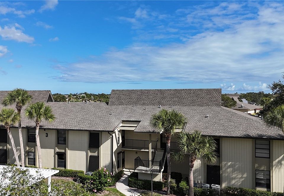 1st image of 3 Plantation Dr APT 204