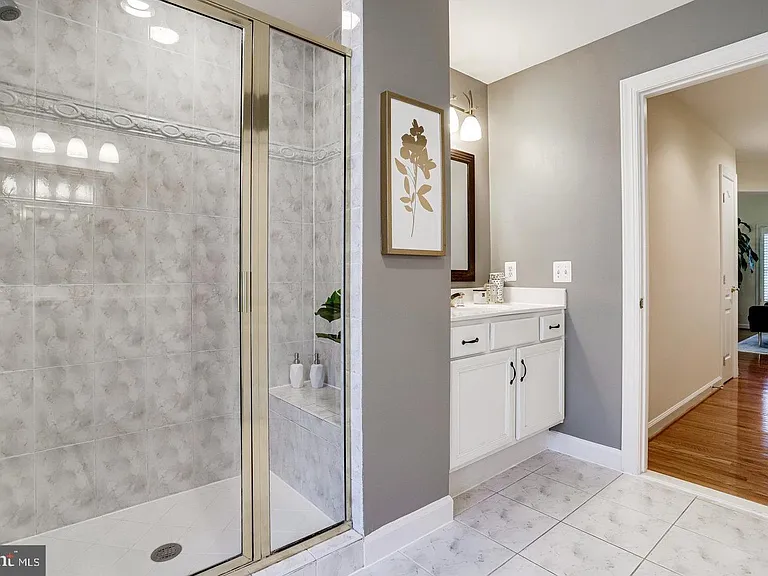 1601 Colonial Hills Dr — Photo 15