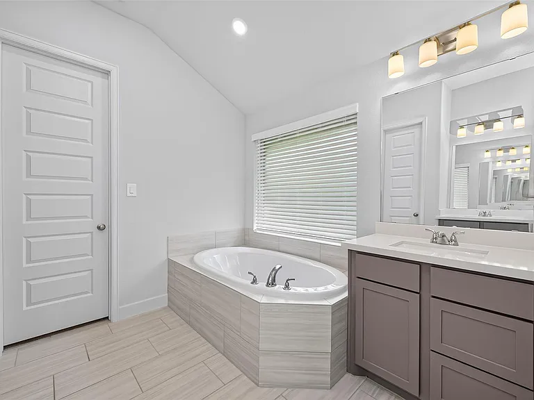 232 W Netleaf Ct — Photo 33