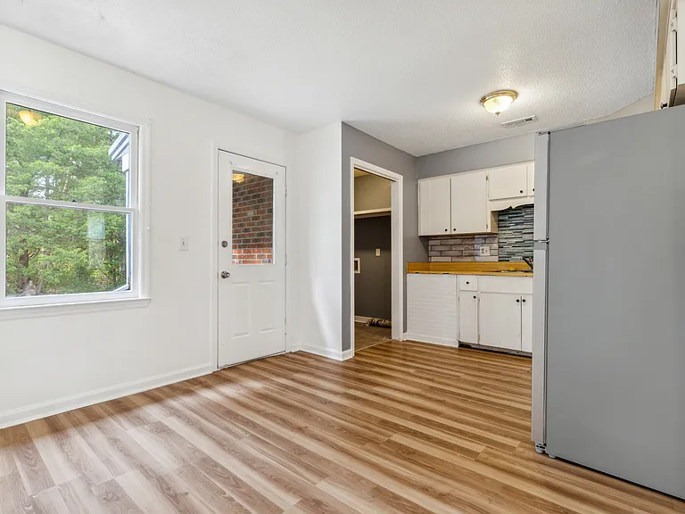 4822 Long Branch Dr — Photo 9