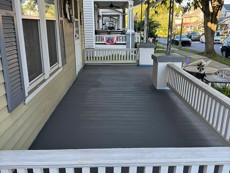 127 W Caracas Ave — Photo 33