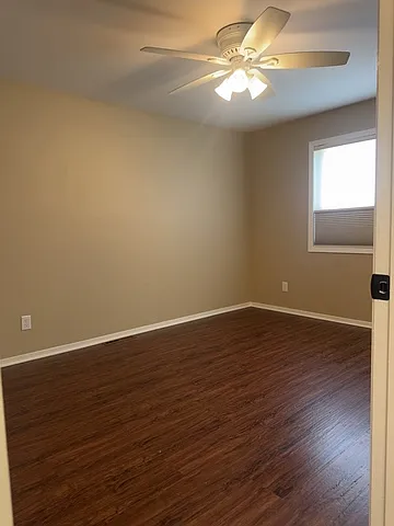 3829 Eastway Dr — Photo 29
