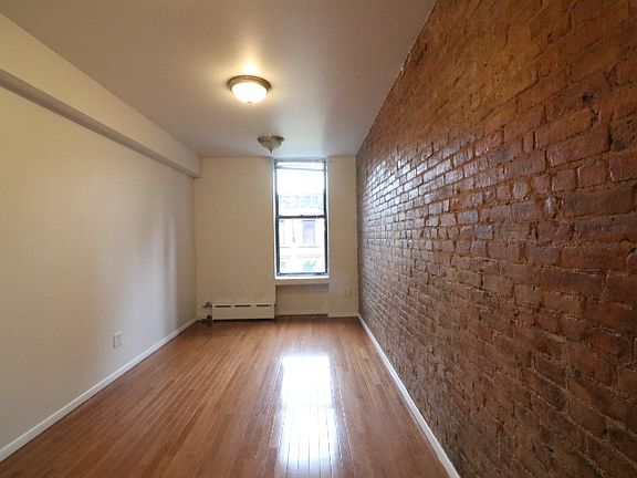 4th image of 368 W 46th St #3FF