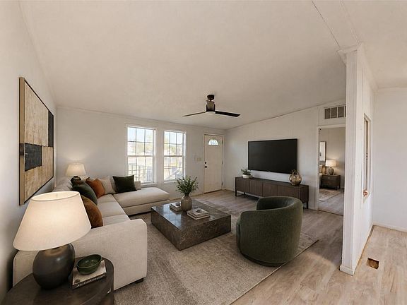 3rd image of 11687 Buttercup Ln