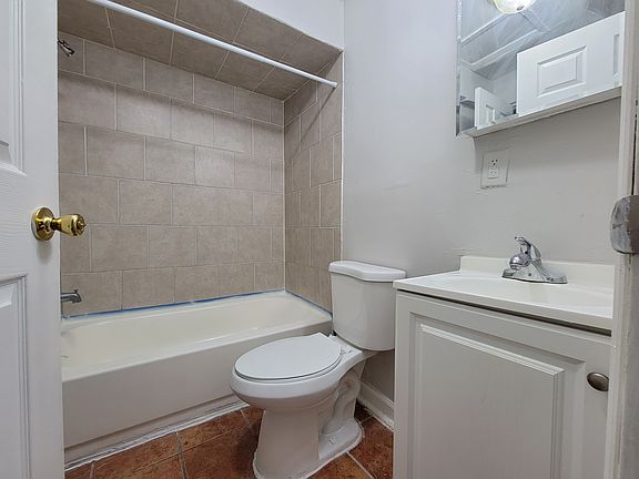 5th image of 633 Bergen Ave #26E