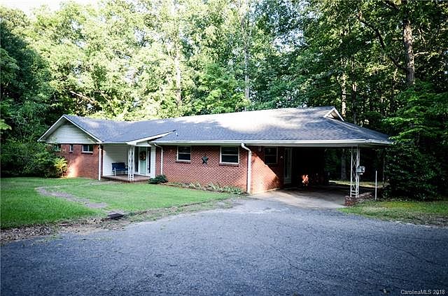 1st image of 704 Breslin St