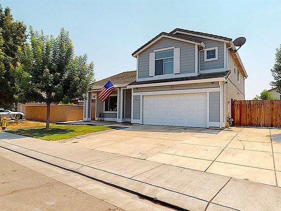 3rd image of 912 Sanddollar Cir