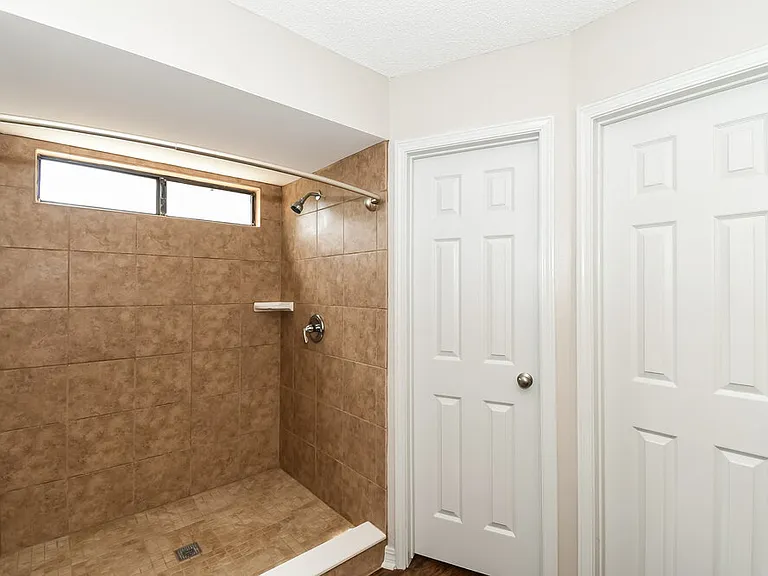 8315 Crosswind Rd — Photo 15