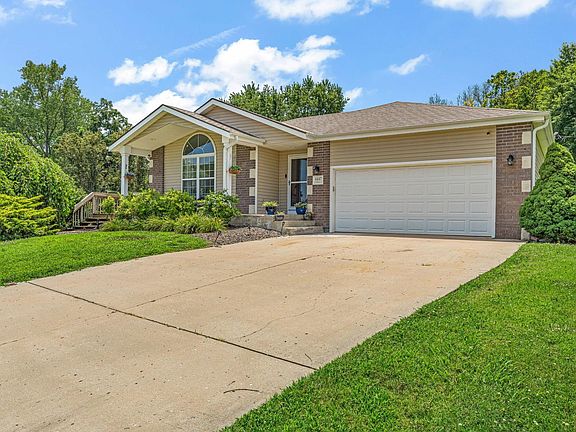 3rd image of 4447 SE Weekley Ct