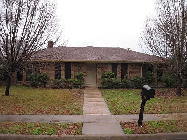 1st image of 3005 Hilltop Ln