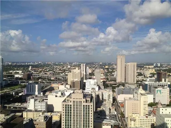 50 Biscayne Blvd APT 4105, Miami, FL 33132