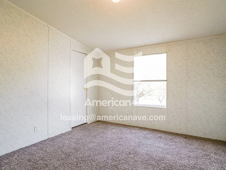 23451_013_bedroom_13643488.jpg